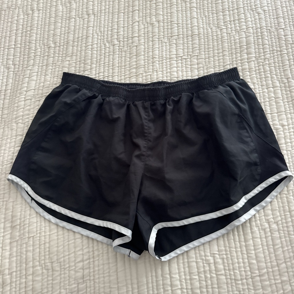 Black and white Women's Shorts